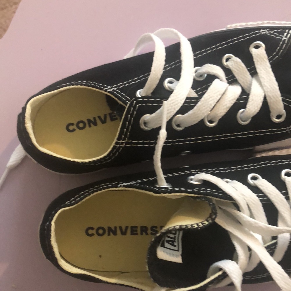 Converse - Picture 2 of 4